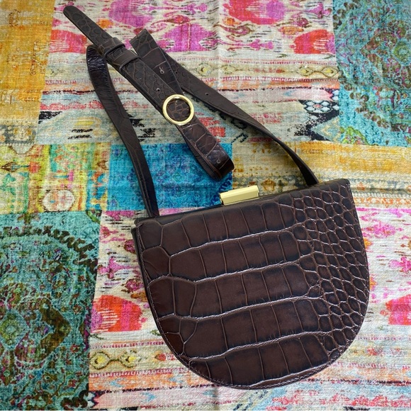 CUYANA Crescent Belt Bag - Picture 6 of 13